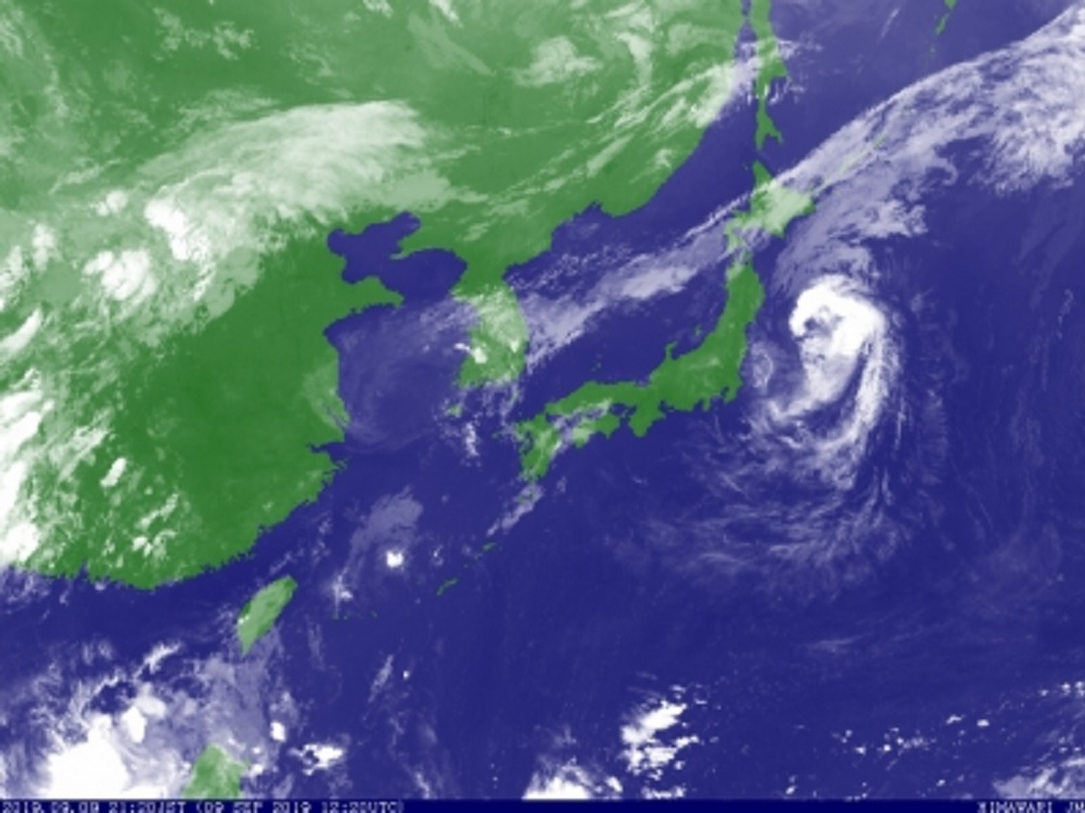 Tifón Faxai deja casi un millón de viviendas sin electricidad en Japón