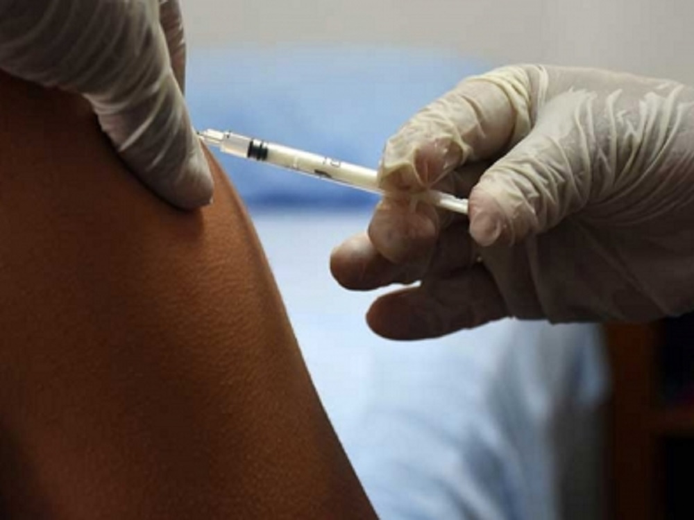 Vacuna contra VPH ayudaría a personas con cáncer cervical avanzado