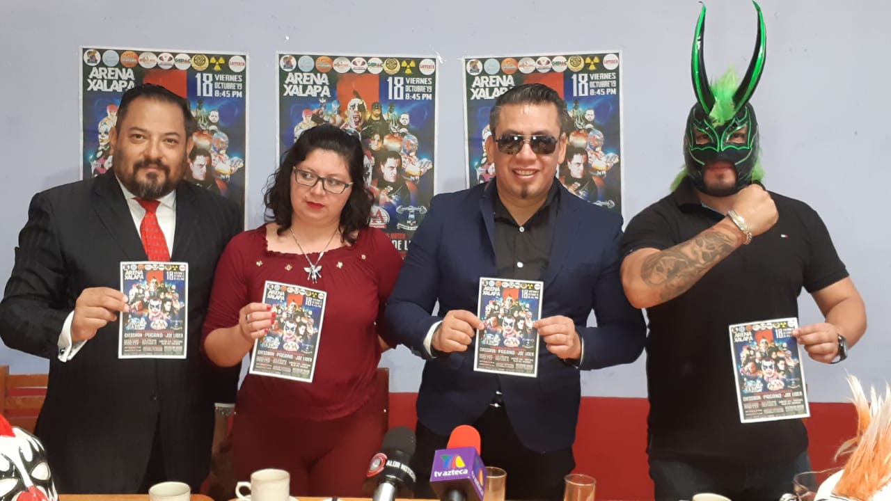 «Viva la Raza» en la Arena Xalapa