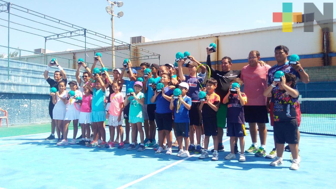 Job Patraca ganó Circuito Regional de Tenis