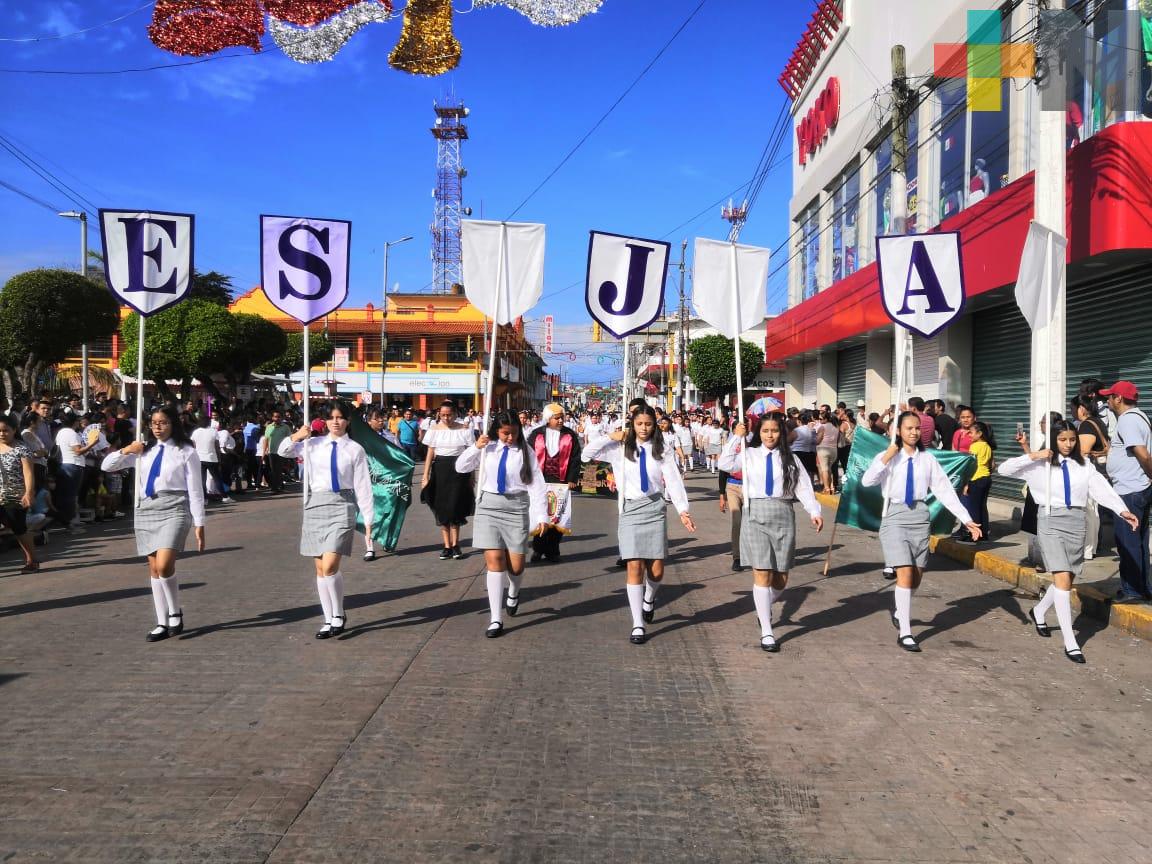 Realizan Desfile Cívico Militar en Martínez de la Torre