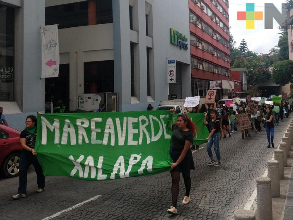 Mujeres marchan para despenalizar el aborto en Veracruz