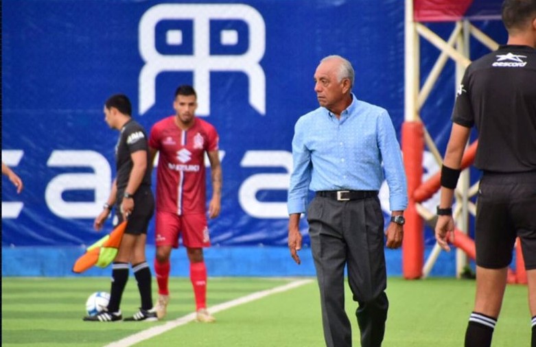 Deportivo Tepatitlán desea éxito a López Zarza en Tiburones Rojos