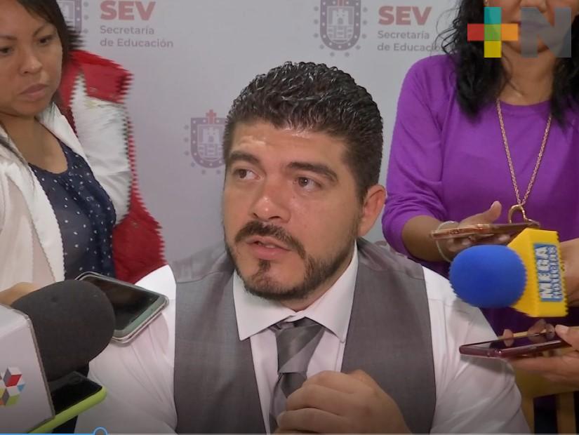 Esta semana se resolverá el techo financiero para cubrir horas en escuelas: Zenyazen Escobar