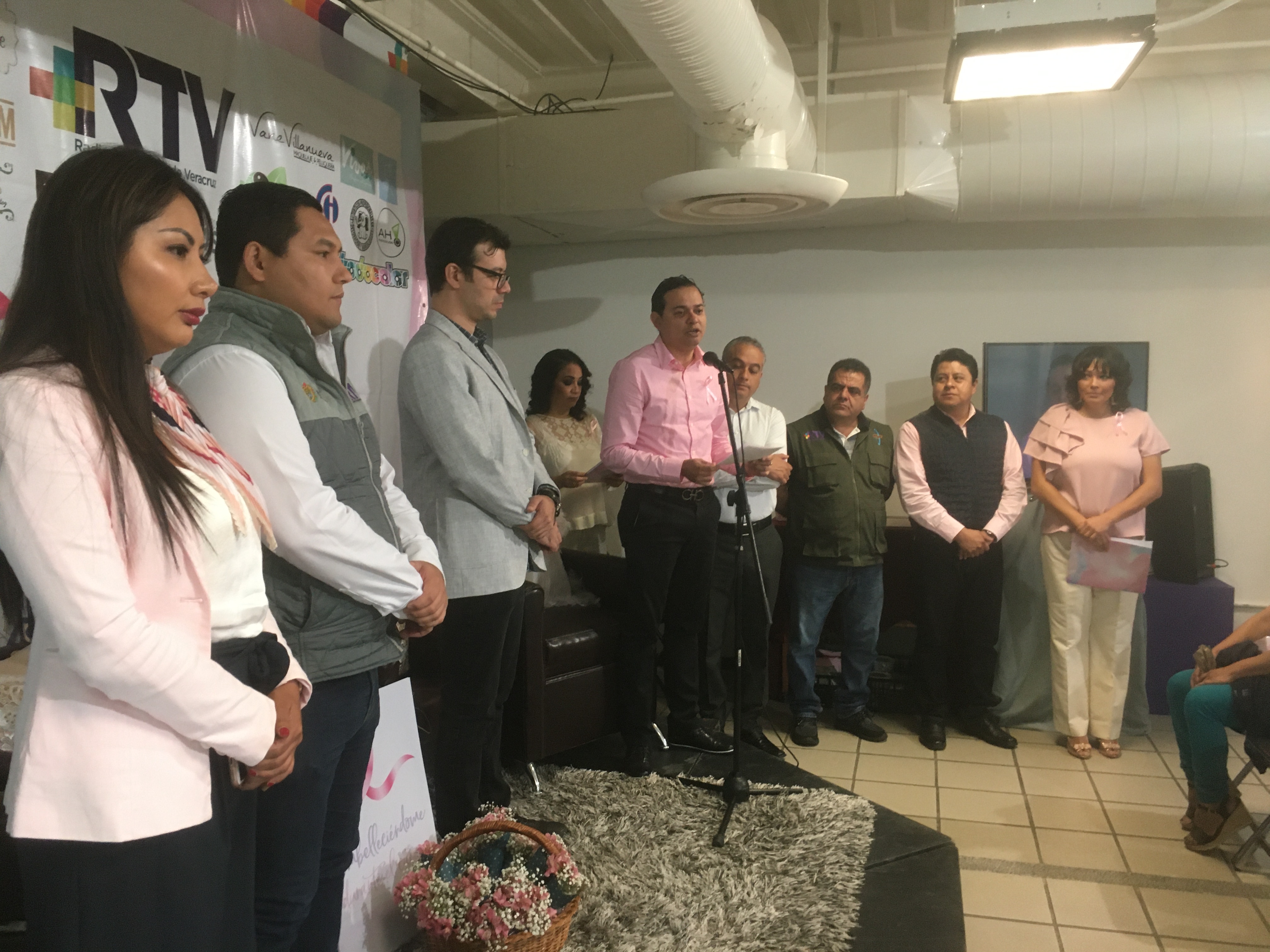 Inauguró el director de RTV la tercera jornada «Embelleciéndome Durante el Cáncer