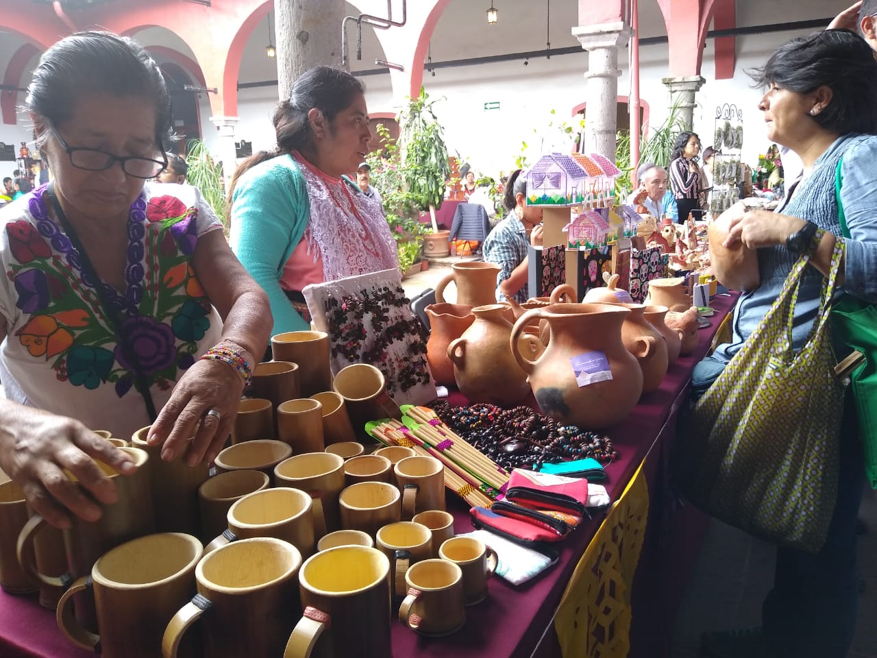 Continúa venta de productos artesanos en Centro Recreativo de Xalapa
