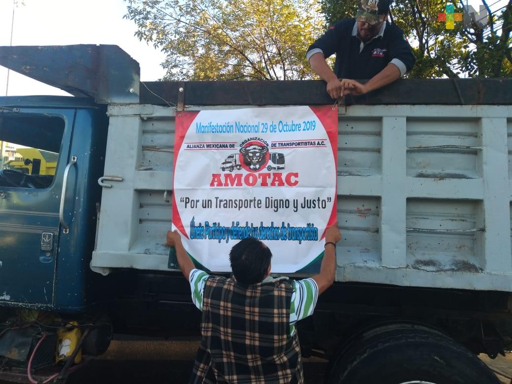 Instruye el presidente López Obrador a Secretaria de Gobernación atender a transportistas; en Veracruz hubo manifestaciones