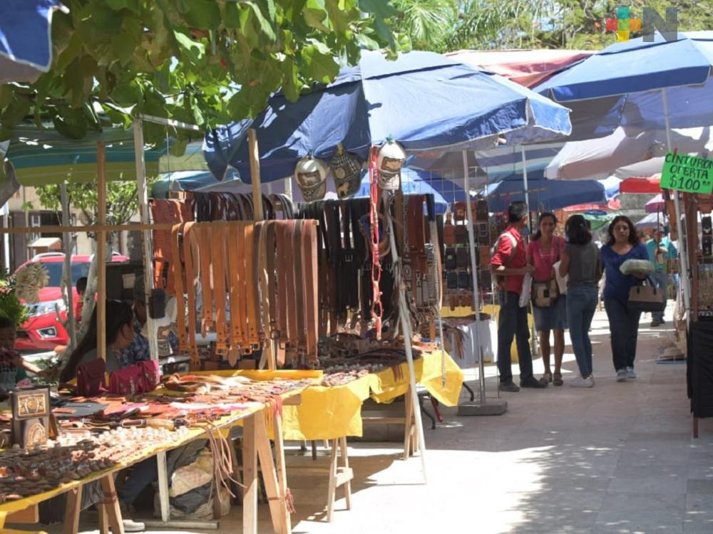 Artesanos indígenas con altas expectativas por ventas durante el Xantolo