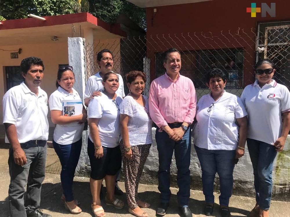 Solicita alcaldesa de Chacaltianguis al gobernador, apoyo para terminar construcción de telebachillerato