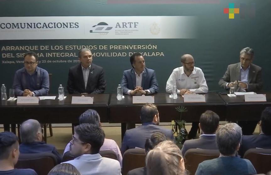 Tren ligero, para desalentar uso de automotores y elevar la calidad de vida de los xalapeños: Cuitláhuac García