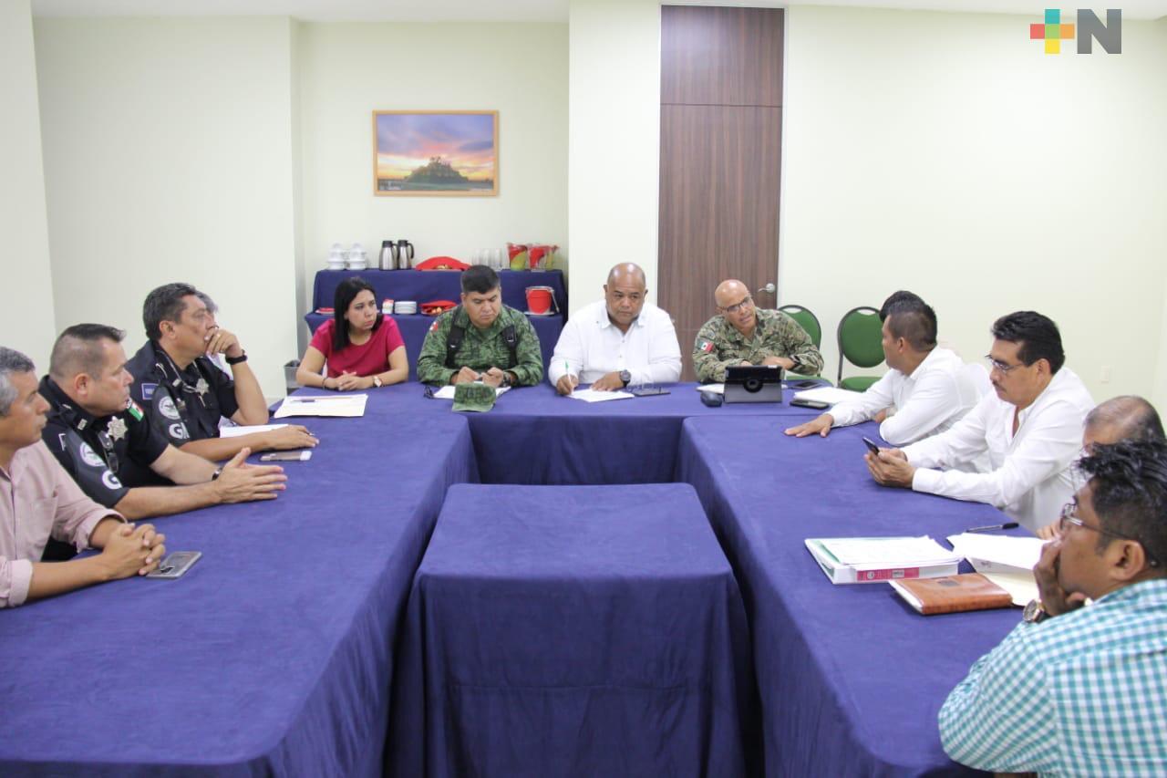 Se reúne el Secretario de Gobierno Eric Cisneros Burgos con alcaldes de la zona sur y fuerzas del orden