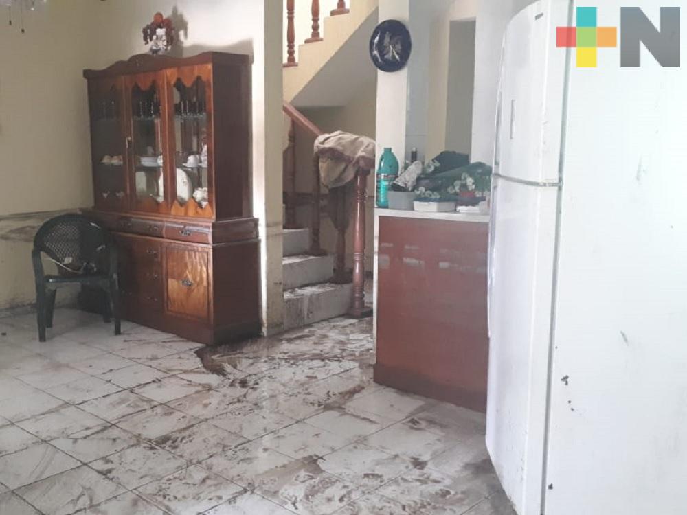 Construcción y lluvias afectan viviendas en fraccionamiento Villa Rica de Veracruz puerto