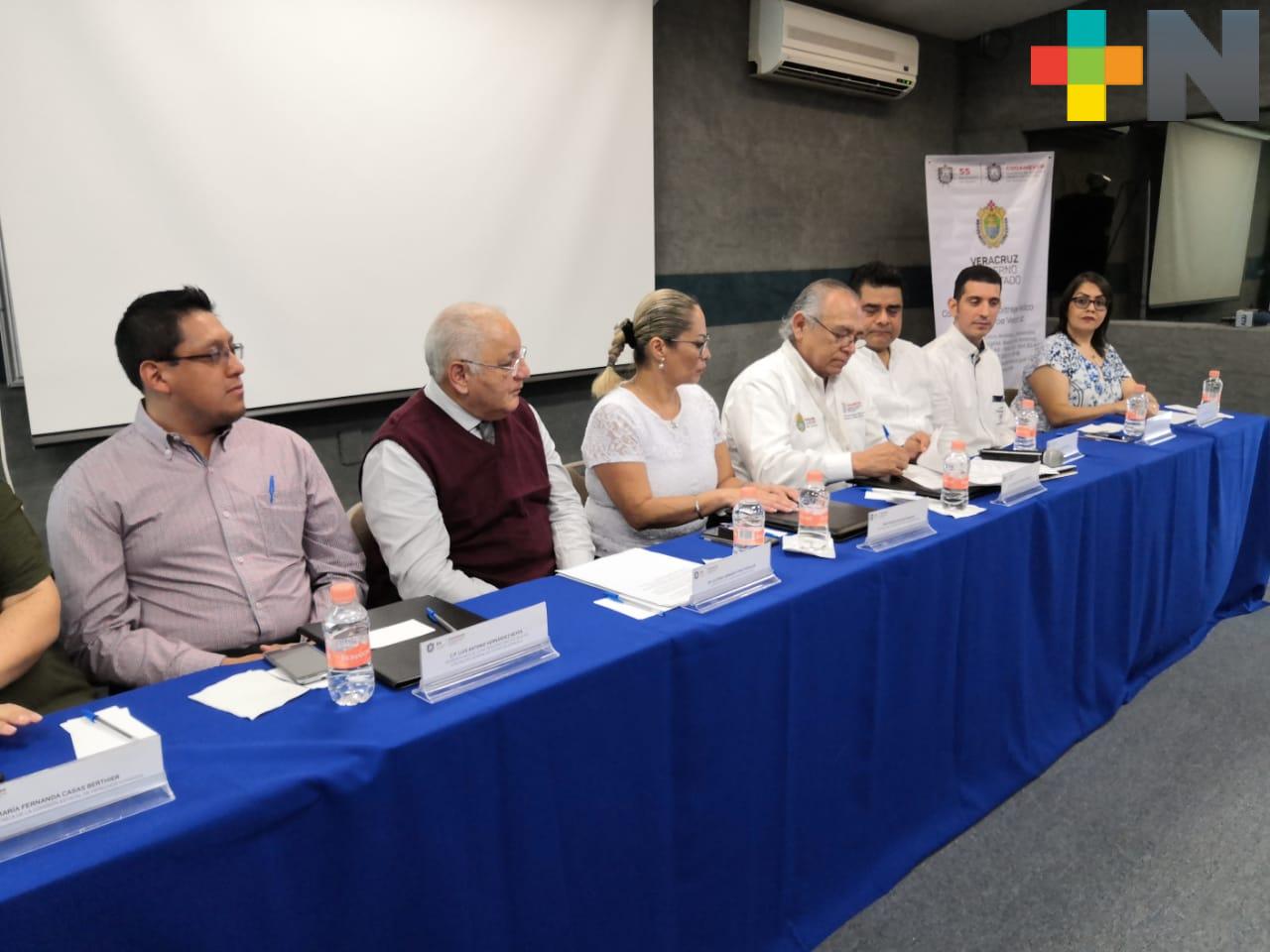 Firman convenio CEDH y Arbitraje Médico en Veracruz