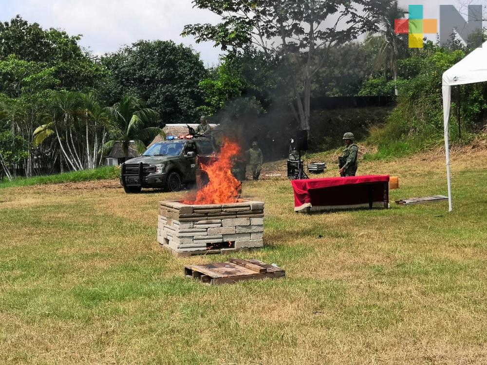 En Coatzacoalcos incineran cocaína decomisada por la Guardia Nacional