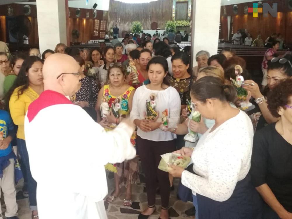 En capilla y parroquias de Coatzacoalcos bendicen imágenes de San Judas Tadeo
