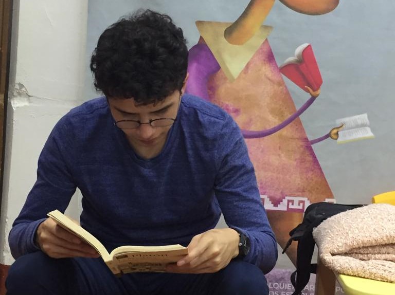 Cada martes la UV organiza taller para fomentar hábito a la lectura