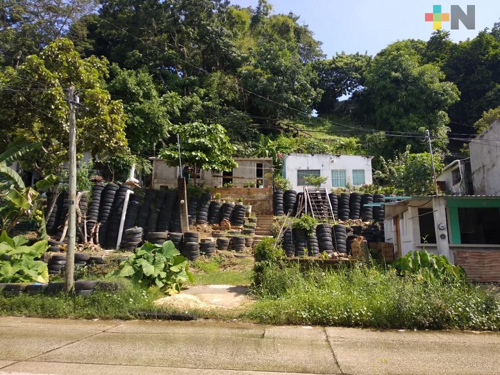 Lluvias amenazan viviendas edificadas sobre laderas en Coatzacoalcos