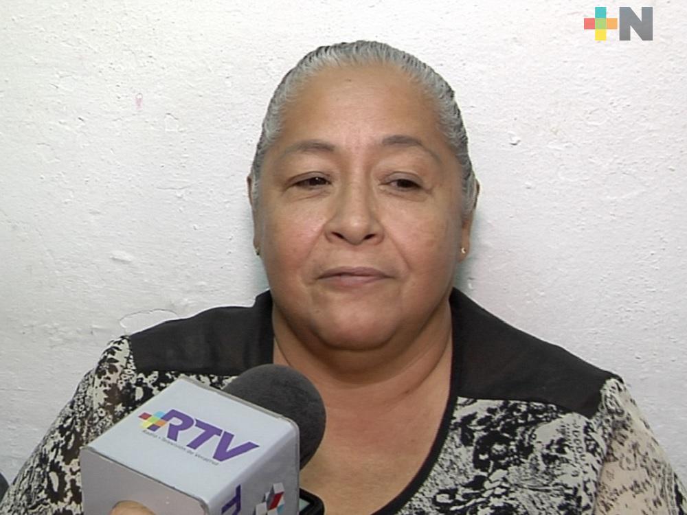 Después de 26 años de servicio, enfermera logra ascenso en Hospital de Coatzacoalcos