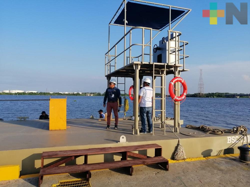 Prueban primer buque en aguas del río Coatzacoalcos para recolectar zargazo
