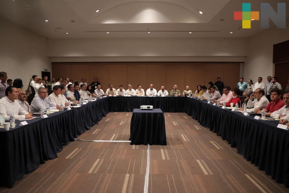 Se intensifican medidas contra el dengue; acuerdan estrategias en 19 municipios