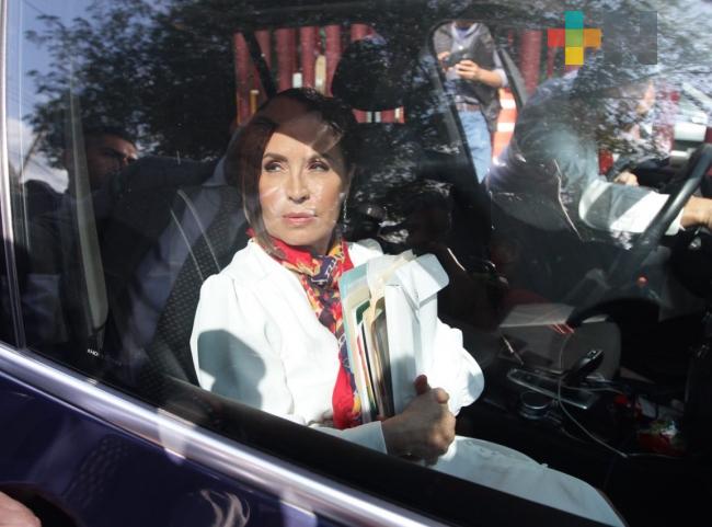 Rosario Robles seguirá en la cárcel, determina juez