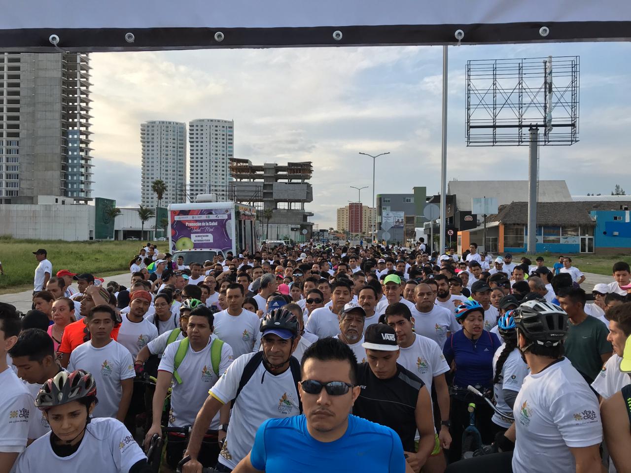 Participan más de mil 200 personas en la Tercera Gran Carrera Cúspide: SS