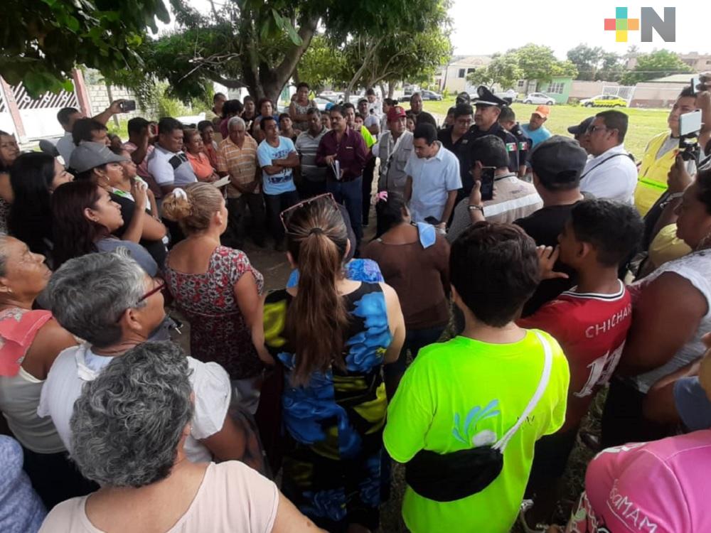 Vecinos exigen puente peatonal o reductores de velocidad en carretera Veracruz-Xalapa