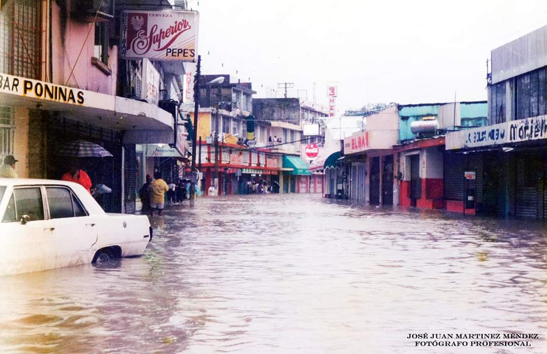 Con exposición fotográfica recuerdan inundaciones de 1999 en Tuxpan