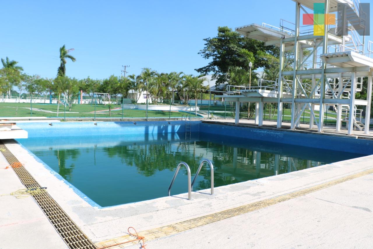 Reparan fuga y se restablece servicio en albercas de Tuxpan