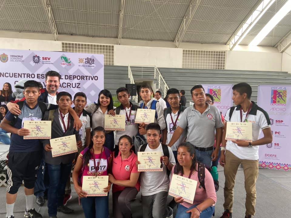 Clausuran el Encuentro Estatal Deportivo del CECyTE en Xalapa