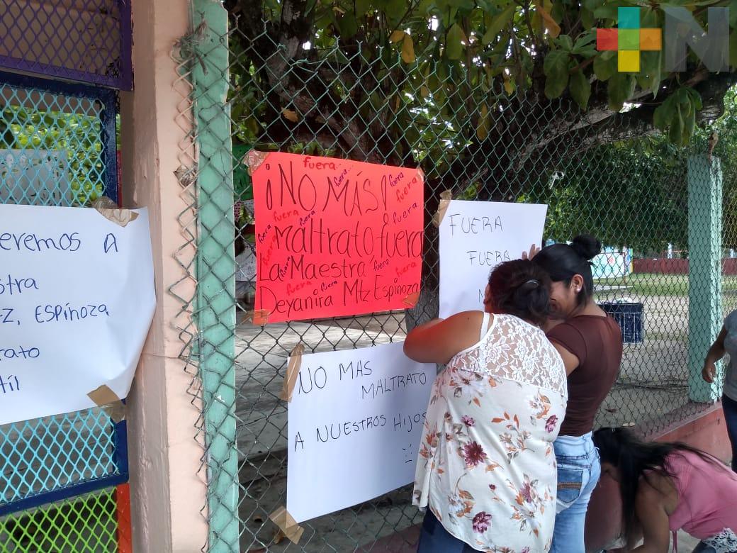 Denuncian maltrato infantil de maestra en jardín de niños