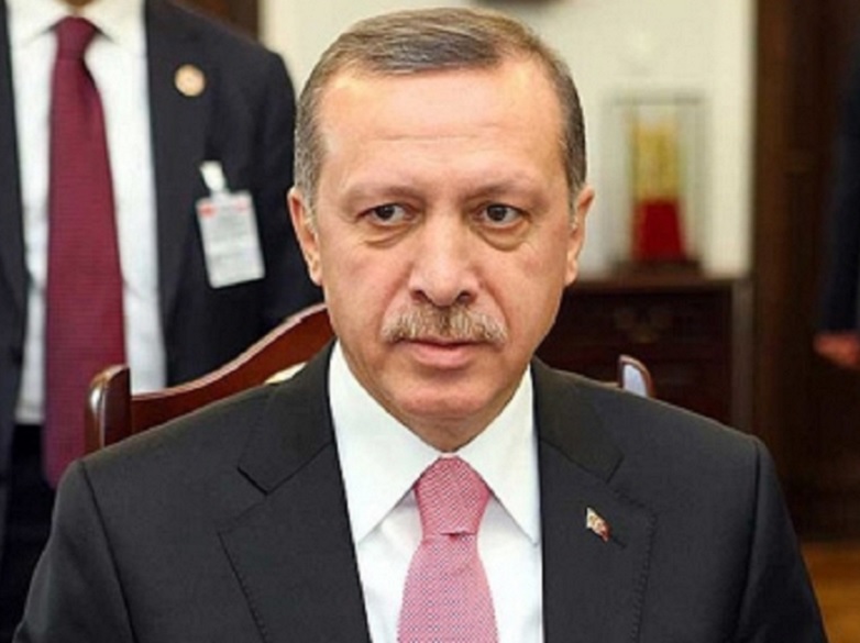 Erdogan recibe a Pence y Pompeo para negociar un cese al fuego en Siria