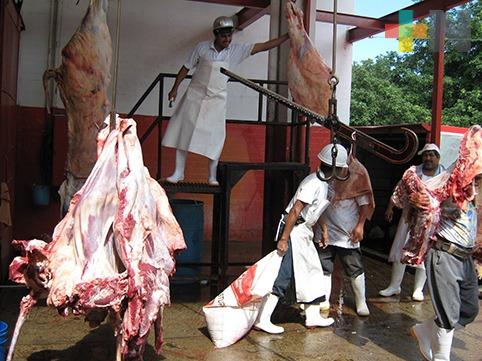 Esperan que aumente demanda de carne de cerdo previo a Días de Muertos