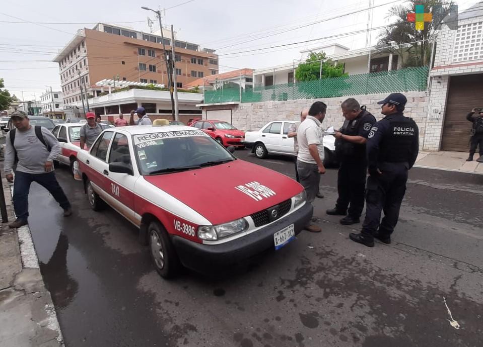 En redes sociales acusan a taxista de presunta agresión sexual; resulta ser falsa