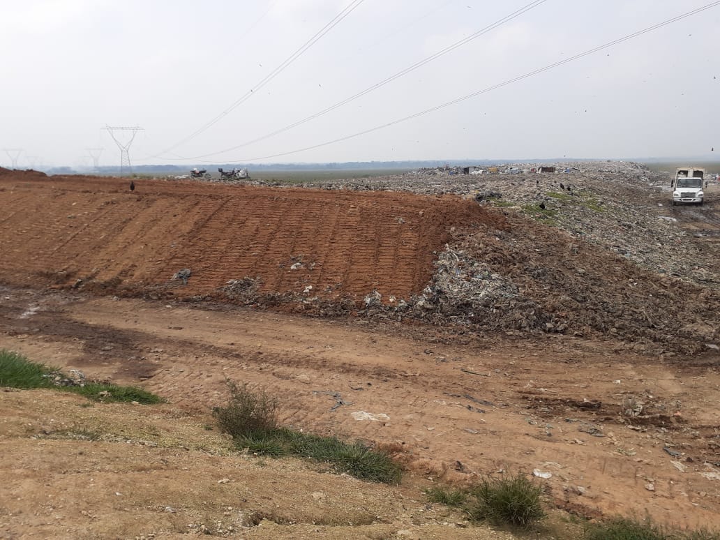 Controlada emisión de gases y lixiviados en Las Matas