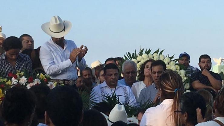 Al igual que Molina Palacios, los diputados locales están para defender a Veracruz: Juan Javier Gómez Cazarín