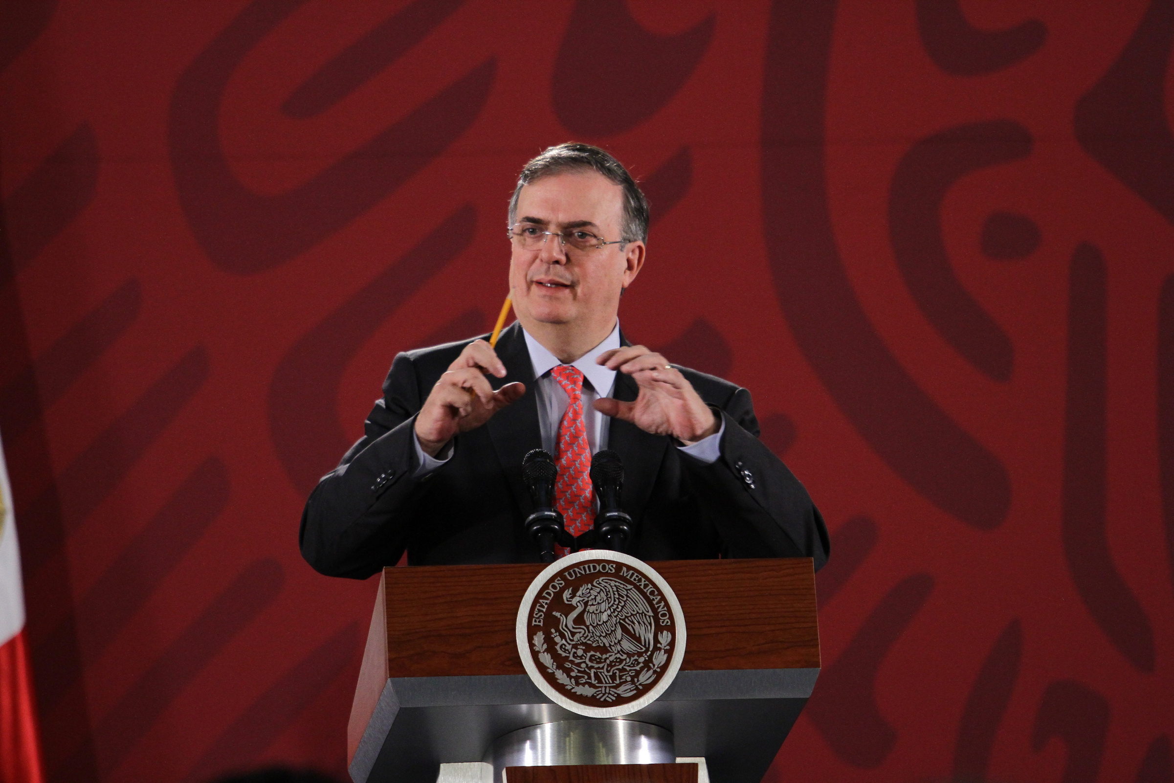 México pedirá reunión urgente de OEA por crisis en Bolivia