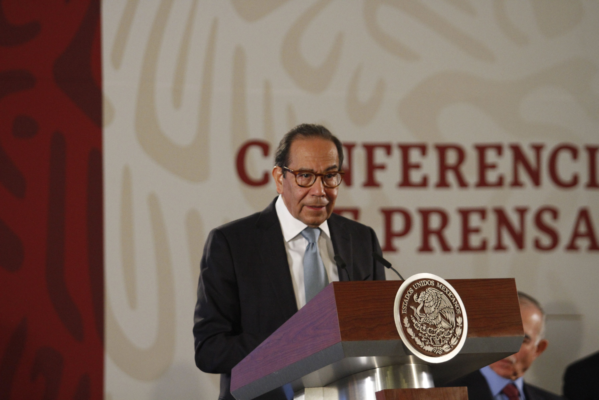 Empresarios invertirán 859 mil mdp en 147 proyectos de infraestructura