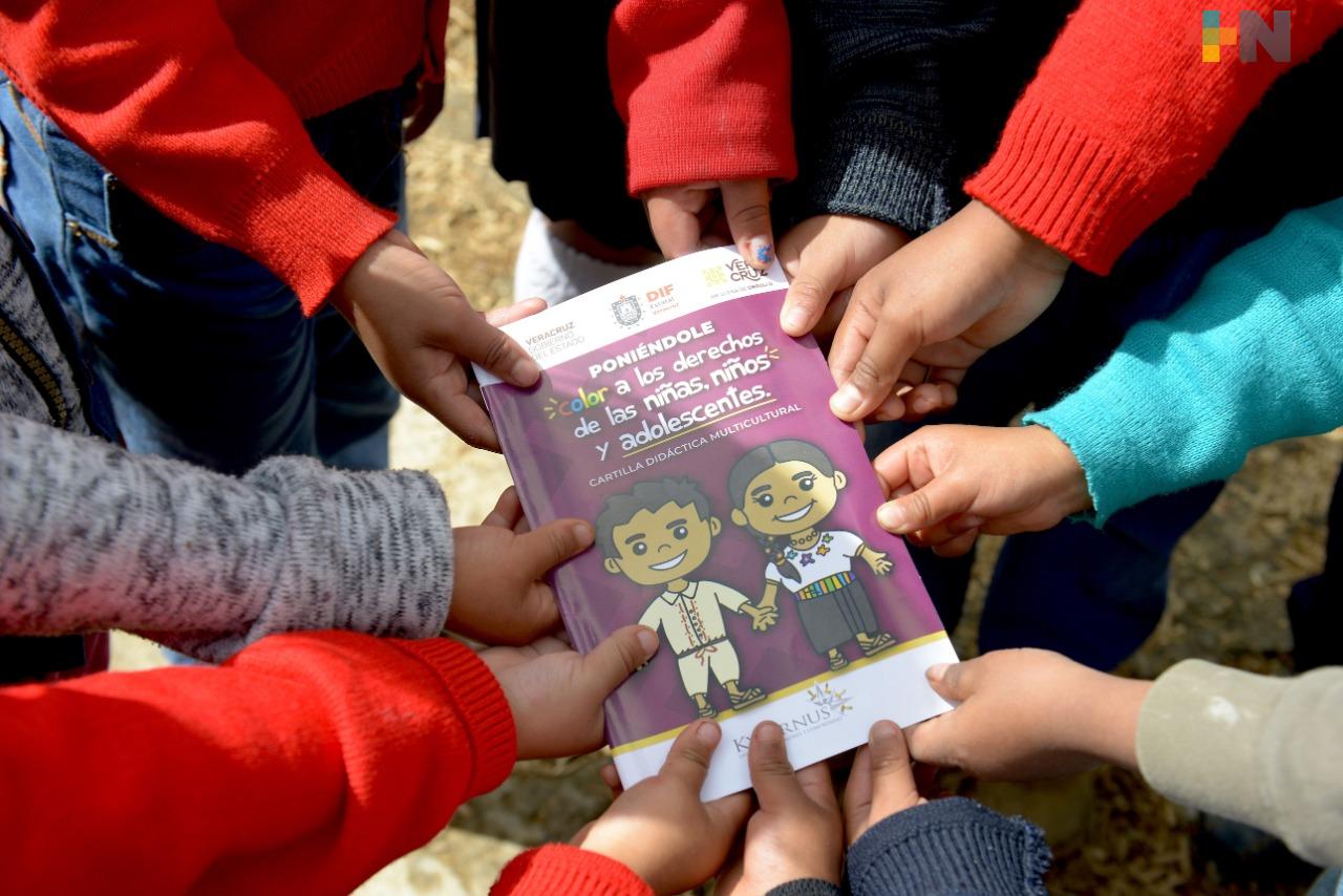 Presenta DIF primera Cartilla Didáctica Multicultural en náhuatl y totonaco