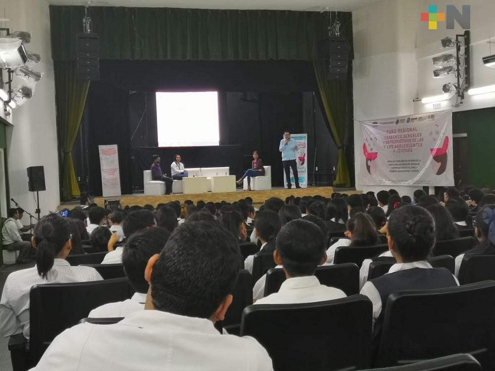 Coespo trabaja en Coatzacoalcos para disminuir estadísticas de embarazos tempranos