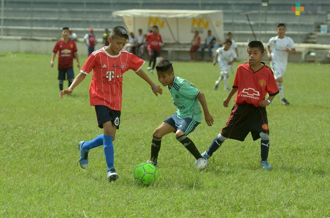 Fortalece SEV raíces culturales fomentando el deporte entre niños de zonas indígenas