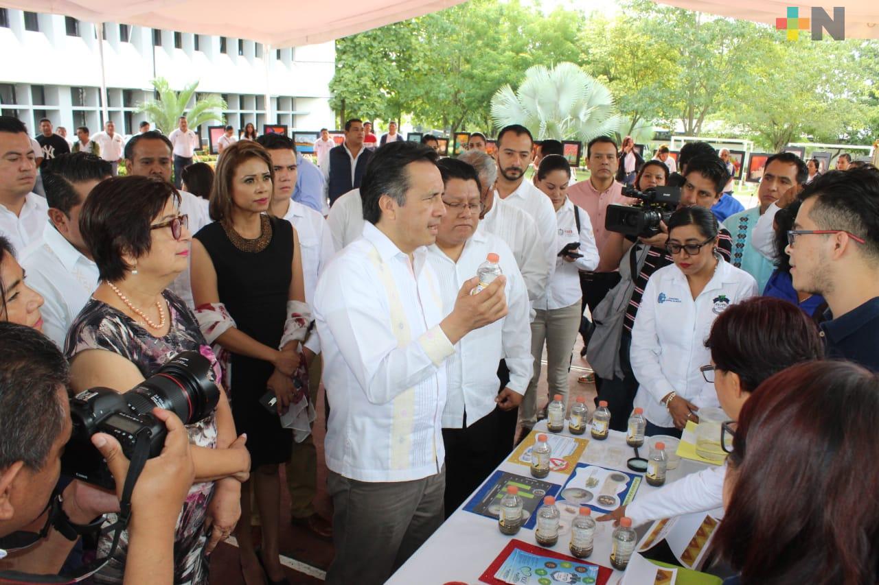 Encabeza el Gobernador Cuitláhuac García Jiménez XX Aniversario del ITS de Tierra Blanca