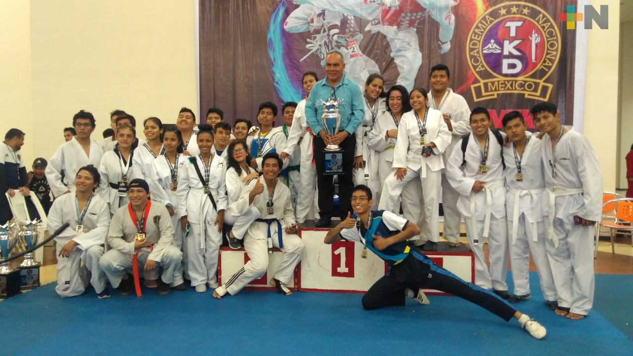 Academia Nacional dominó Copa Dragones DIF de Taekwondo