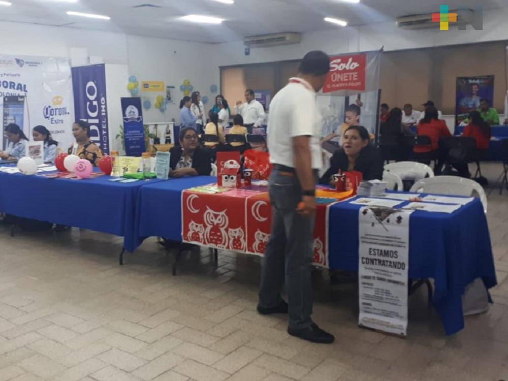 Bajos sueldos y alta experiencia, principales obstáculos para encontrar trabajo