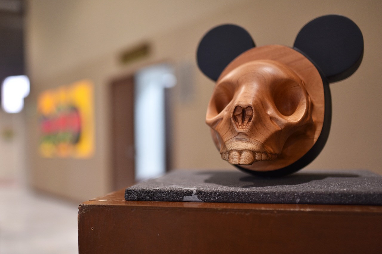 Expone el escultor Farfán Acosta sus obras en el Congreso del Estado