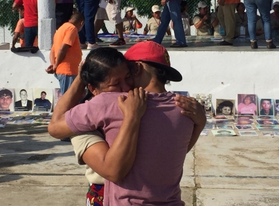 Hondureña se reencuentra con su hijo preso en Veracruz