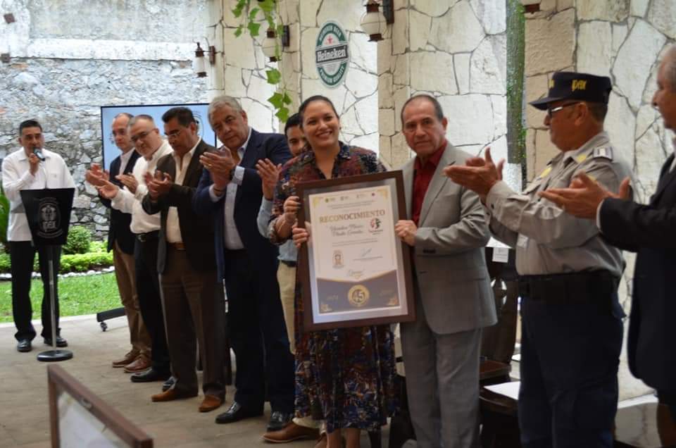 IPAX recibe reconocimiento por 45 años de servicio ininterrumpido a Cervecería Heineken México, planta Orizaba
