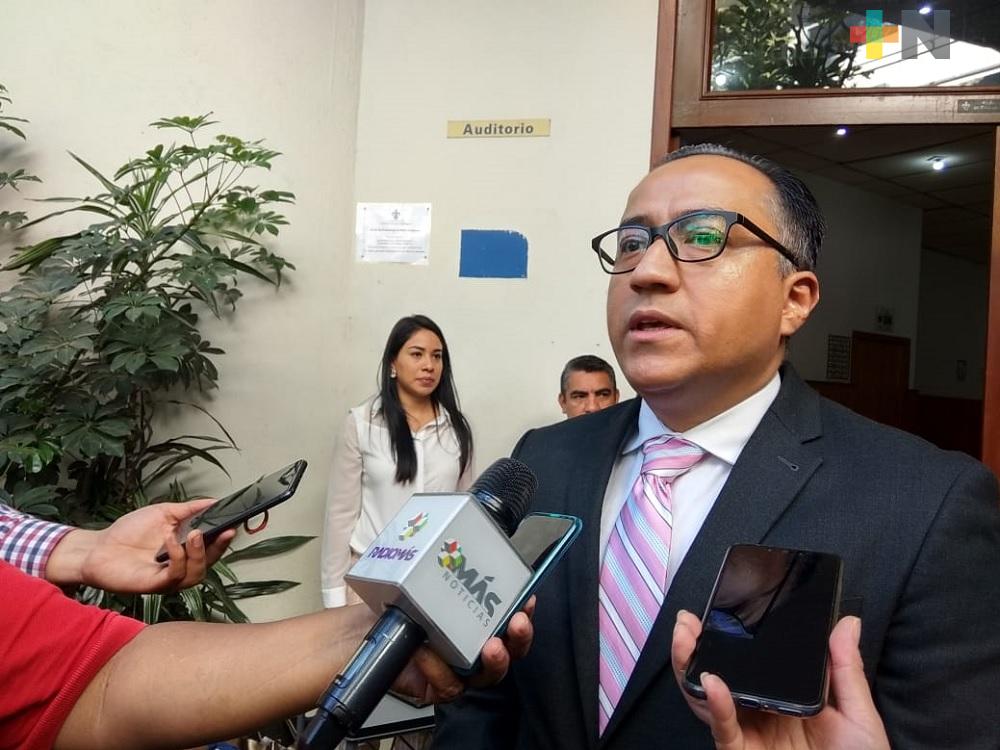 Nadie en Veracruz, estará fuera de las aulas: Jorge Miguel Uscanga