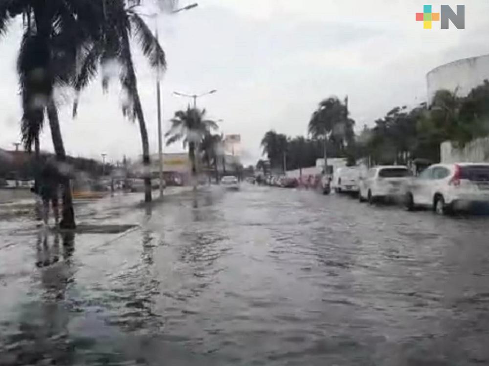 Lluvia impide acceso a la USBI Campus Mocambo