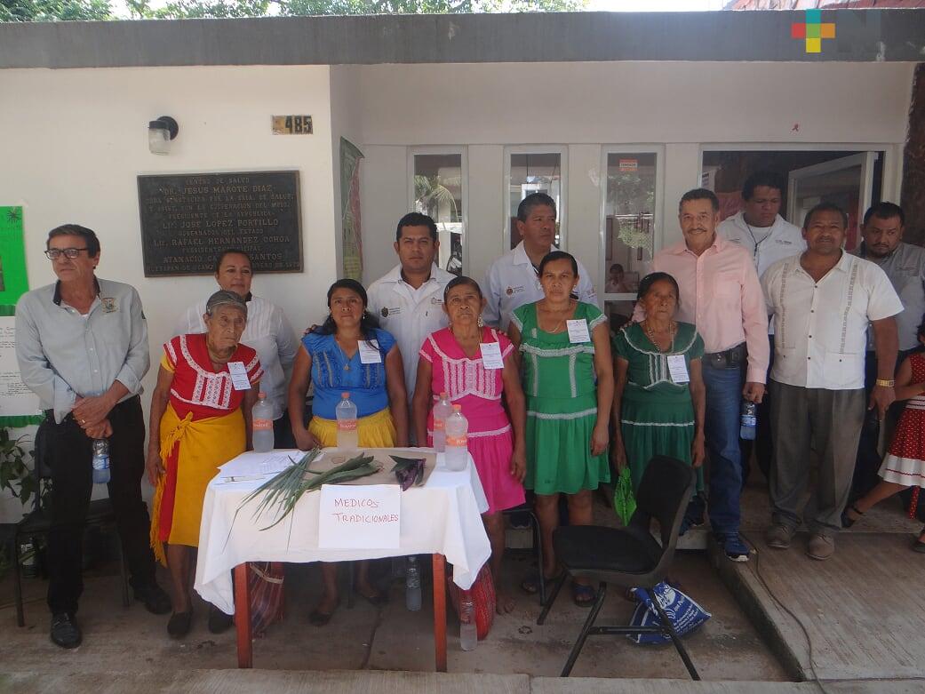 Fortalece la Secretaría de Salud la medicina tradicional en Hueyapan